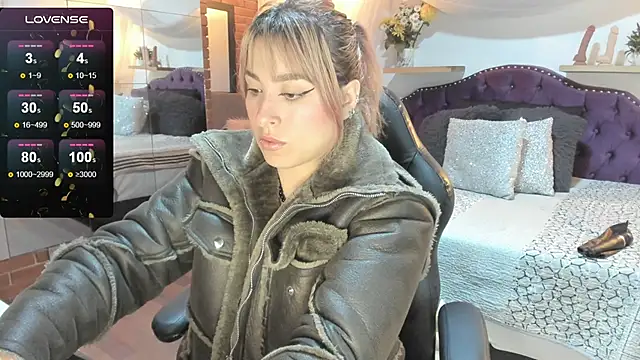 Snapshot of sophialyh_1 chatting on November 20, 2025, 12:39 pm sophialyh 1 online show from November 20, 2025, 12:39 pm