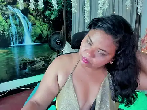 Marie cute online show from October 4, 2025, 2:57 am
