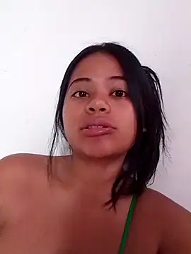 Snapshot of Antonela_19 chatting on October 8, 2025, 1:34 pm Antonela 19 online show from October 8, 2025, 1:34 pm
