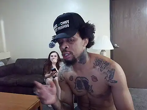 thefreakscomeoutatnight online show from May 17, 2026, 6:24 am