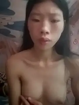 Khanhu xx online show from October 27, 2025, 9:10 am