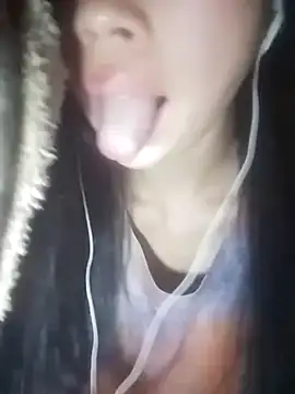 Khanhu xx online show from December 14, 2025, 8:14 pm