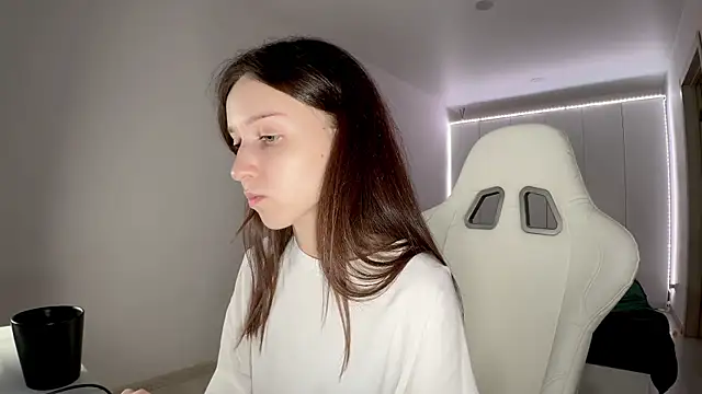 monnymoon online show from October 30, 2025, 9:51 am