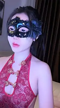 ChauChau009 online show from October 12, 2025, 8:10 pm