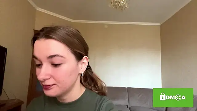 CoraJamerson online show from October 4, 2025, 9:11 am