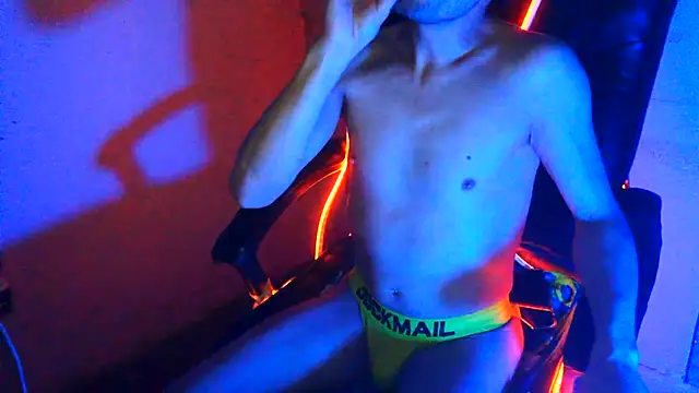 highinhtxx online show from February 15, 2026, 6:14 am