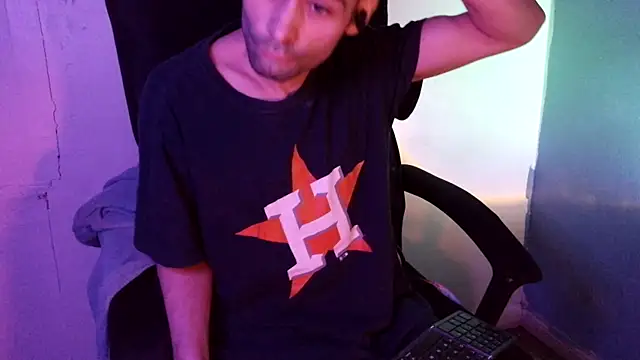 highinhtxx online show from March 25, 2026, 7:08 am