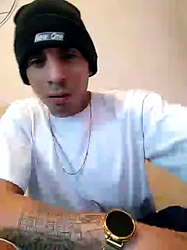 Tucloroformosexxx online show from March 7, 2026, 9:20 pm