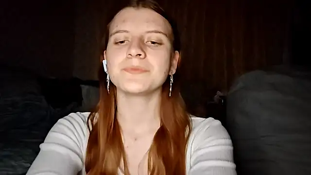 LynteriLain online show from October 24, 2025, 10:42 pm