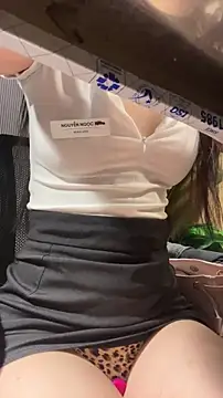 Gina999 online show from April 8, 2026, 2:57 am