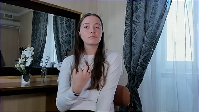 IvyBronsky online show from October 4, 2025, 5:53 am