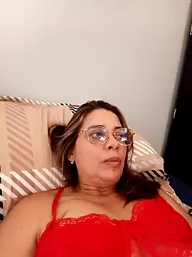 Snapshot of AdiniTA__Hot chatting on December 1, 2025, 3:35 pm AdiniTA Hot online show from December 1, 2025, 3:35 pm