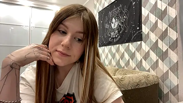 RebelKitsune online show from October 30, 2025, 3:53 pm