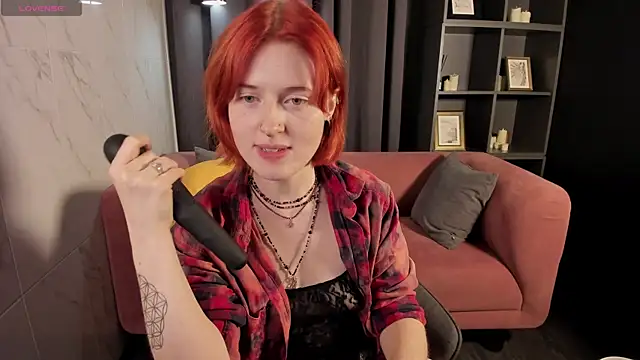 Freirenee online show from October 16, 2025, 1:41 pm