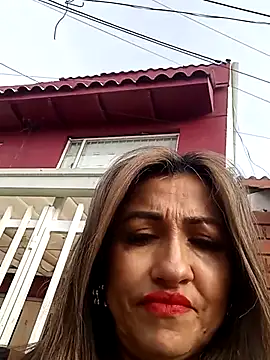 Snapshot of chloe__Jones_ chatting on November 10, 2025, 12:21 pm chloe Jones online show from November 10, 2025, 12:21 pm