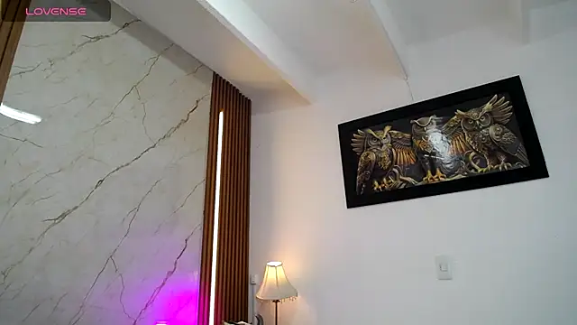 Snapshot of chloe__Jones_ chatting on October 17, 2025, 1:13 pm chloe Jones online show from October 17, 2025, 1:13 pm