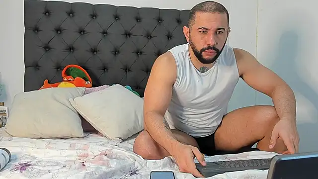 isaac franko online show from November 30, 2025, 10:54 pm