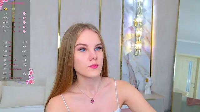 Lili Lohan online show from October 9, 2025, 5:02 pm