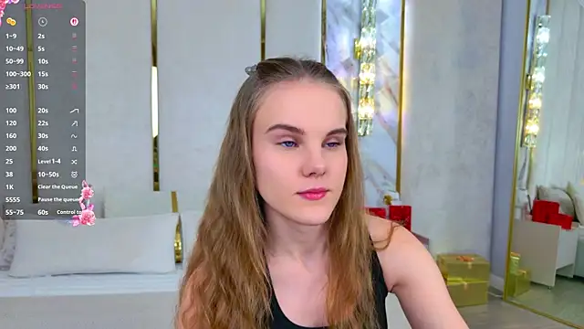 Lili Lohan online show from December 5, 2025, 5:11 pm