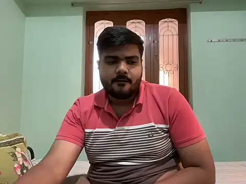 Romeo Sam2 online show from November 25, 2025, 7:41 am