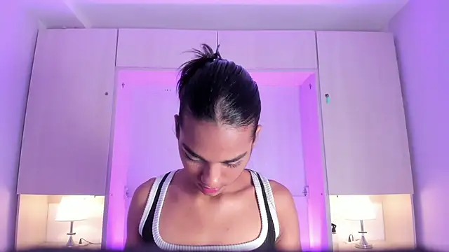 AnahiCollins online show from March 11, 2026, 11:37 am