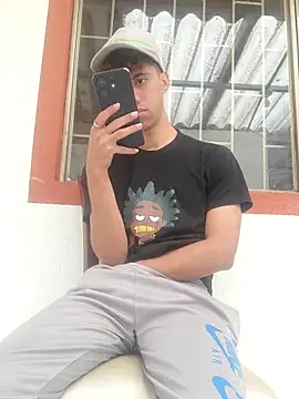 The boy good online show from November 13, 2025, 2:43 pm