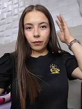 EmmaValencia  online show from November 28, 2025, 9:59 pm