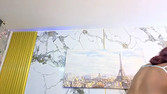 Nahomy Smiths aws online show from November 13, 2025, 9:40 pm