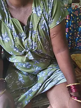 Snapshot of Tamilselviroja- chatting on June 22, 2026, 3:25 am Tamilselviroja- online show from June 22, 2026, 3:25 am