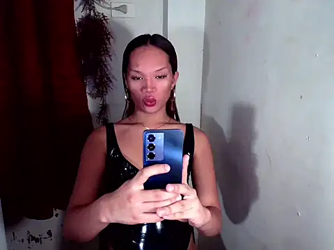 Snapshot of amandareddragon chatting on October 24, 2025, 4:22 am amandareddragon online show from October 24, 2025, 4:22 am