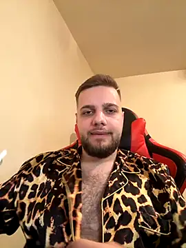 KingAdonisss online show from November 5, 2025, 6:44 pm