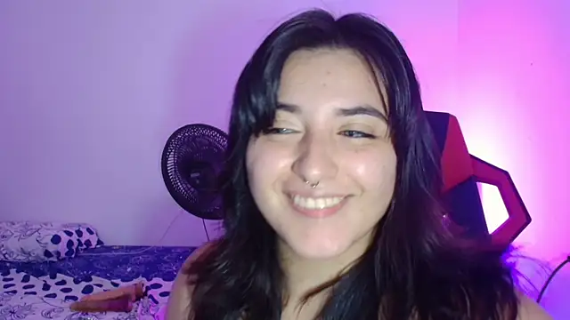 Jess Beauty18 online show from September 29, 2025, 3:28 pm