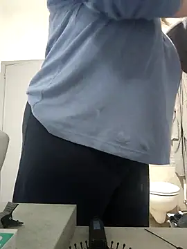 sexyguenda online show from February 12, 2026, 7:46 pm