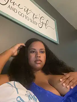 nicolette356 online show from October 15, 2025, 6:05 pm