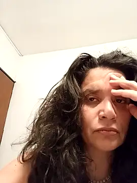 Snapshot of MoritaSalvaj chatting on November 18, 2025, 1:32 am MoritaSalvaj online show from November 18, 2025, 1:32 am