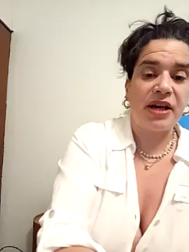 Snapshot of MoritaSalvaj chatting on November 2, 2025, 2:05 am MoritaSalvaj online show from November 2, 2025, 2:05 am