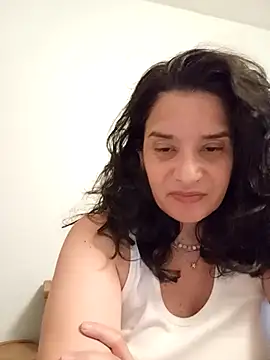 Snapshot of MoritaSalvaj chatting on October 17, 2025, 10:33 pm MoritaSalvaj online show from October 17, 2025, 10:33 pm