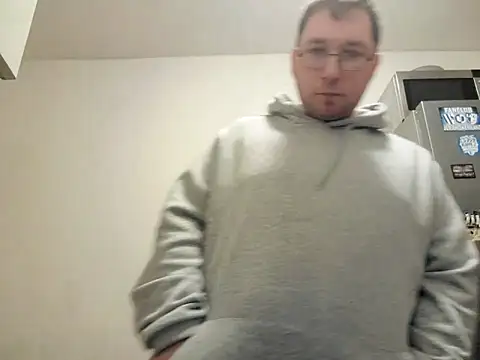 stivi2526 online show from November 23, 2025, 6:29 pm