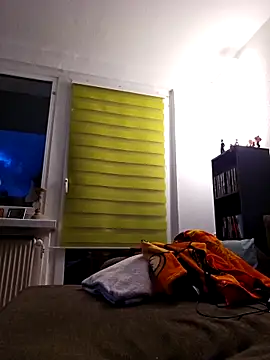 stivi2526 online show from October 4, 2025, 5:14 pm