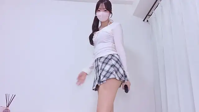 Snapshot of Seira__nn chatting on February 27, 2026, 3:23 pm Seira nn online show from February 27, 2026, 3:23 pm