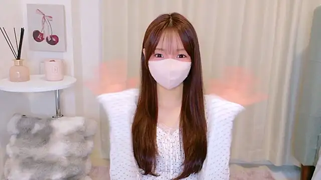 Snapshot of Seira__nn chatting on February 7, 2026, 4:31 am Seira nn online show from February 7, 2026, 4:31 am