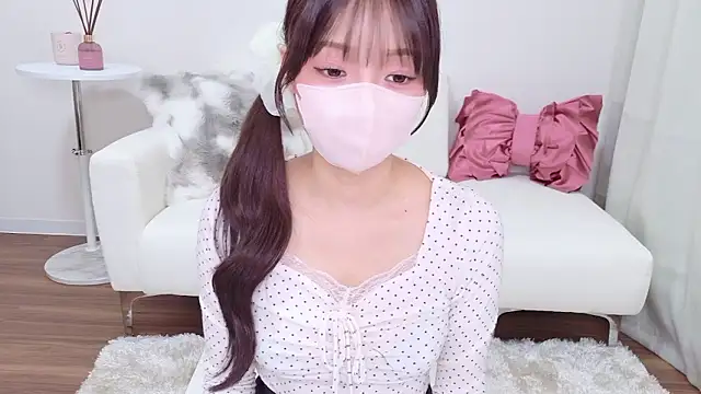 Snapshot of Seira__nn chatting on February 23, 2026, 4:36 am Seira nn online show from February 23, 2026, 4:36 am