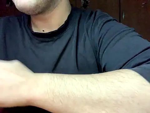 cazzo18cm3 online show from November 30, 2025, 6:30 pm