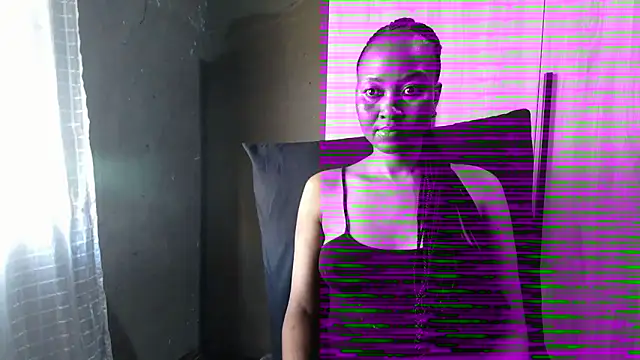 petitenanax2020 online show from November 5, 2025, 6:49 am