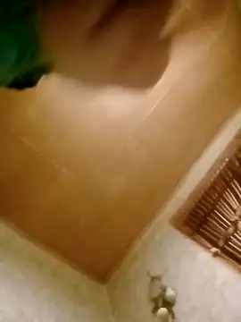 Apeesynka55211 online show from December 3, 2025, 9:03 pm