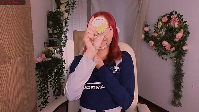 kitten murray  online show from October 4, 2025, 5:42 am