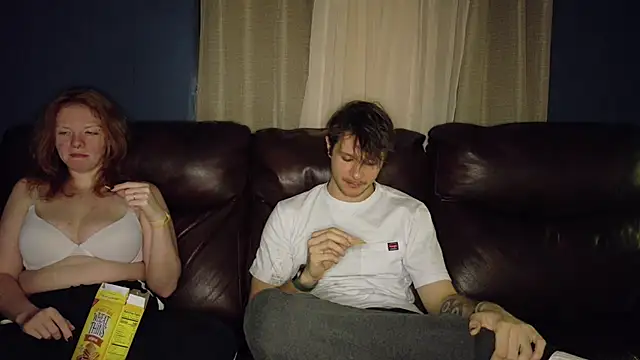 LoversUnleashedXO online show from November 29, 2025, 4:12 am