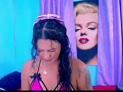 Snapshot of horny_val_ chatting on January 10, 2026, 3:13 am horny val online show from January 10, 2026, 3:13 am