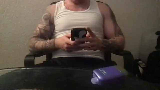 TheGreatWhite33 online show from April 30, 2026, 12:23 pm