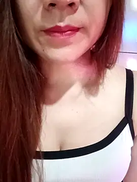 Snapshot of Moue-angel chatting on October 15, 2025, 4:00 am Moue-angel online show from October 15, 2025, 4:00 am
